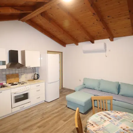 Apartment With Parking Space Borje, Peljesac - 12507 *